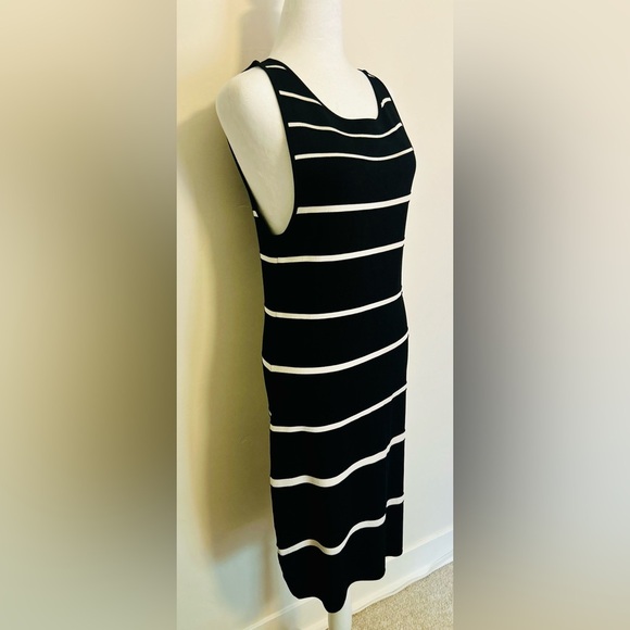 A Pea In The Pod Sleeveless Midi Size M EUC - Picture 1 of 5